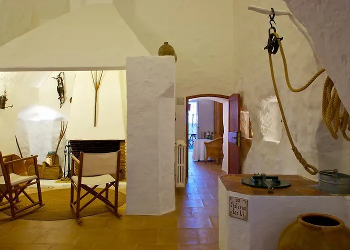 Отель Alcaufar Vell Rural & Restaurant Сант-Луис