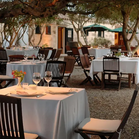 Alcaufar Vell Rural & Restaurant 4* 산트 유이스