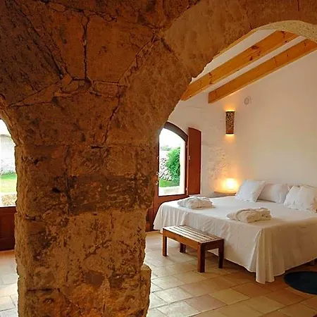 Alcaufar Vell Rural & Restaurant 4* Sant Lluís